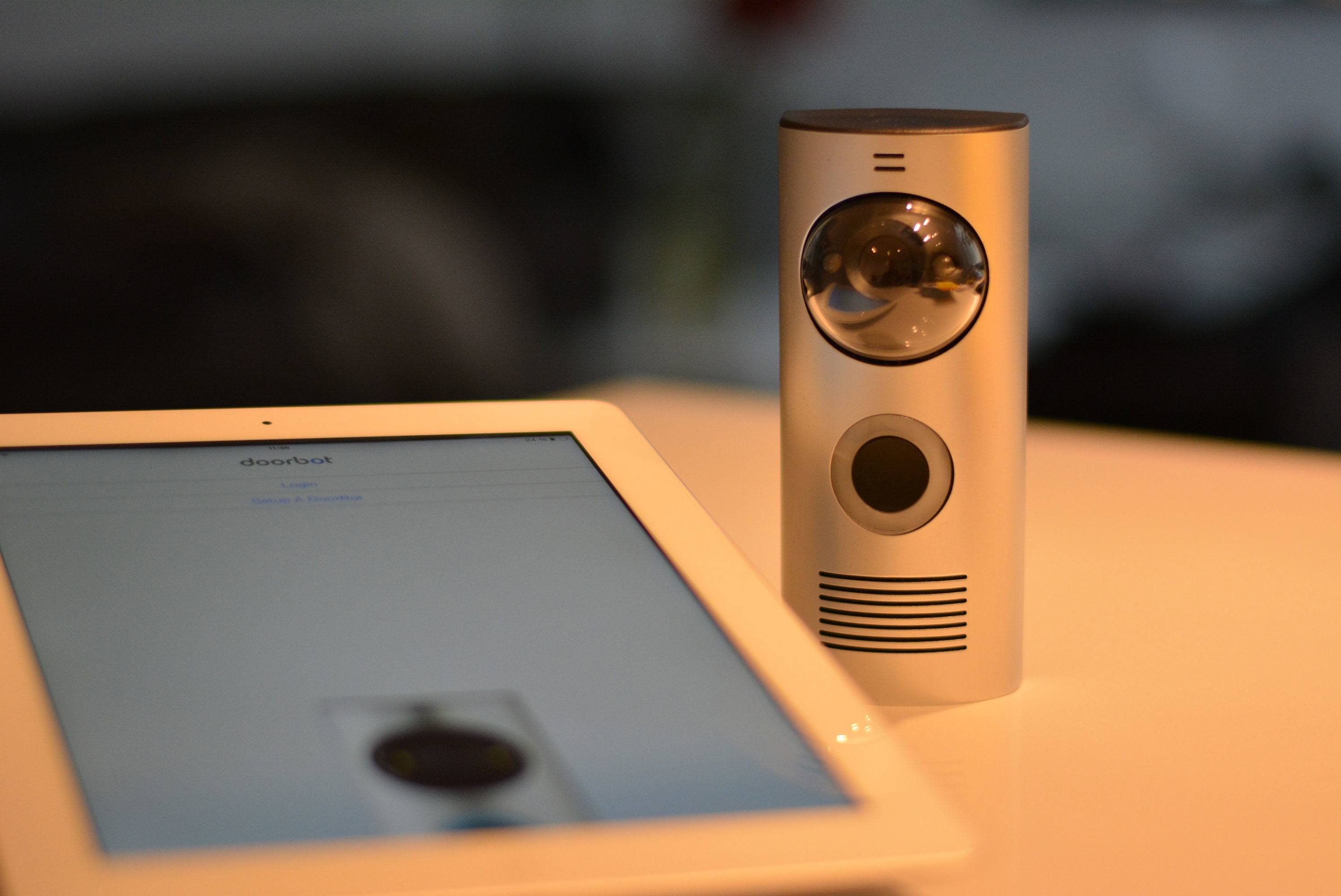 Test du portier vidéo connecté Doorbot