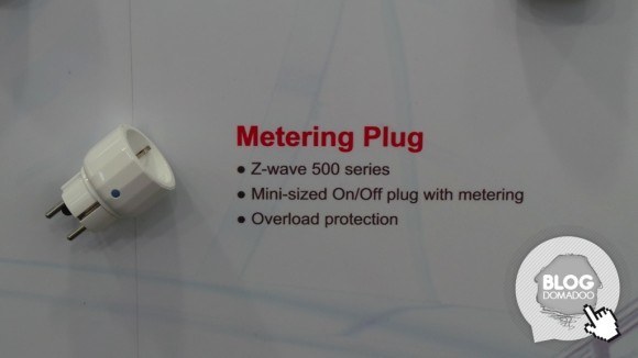 Everspring_CeBIT2014_Z-Wave_metering_plug