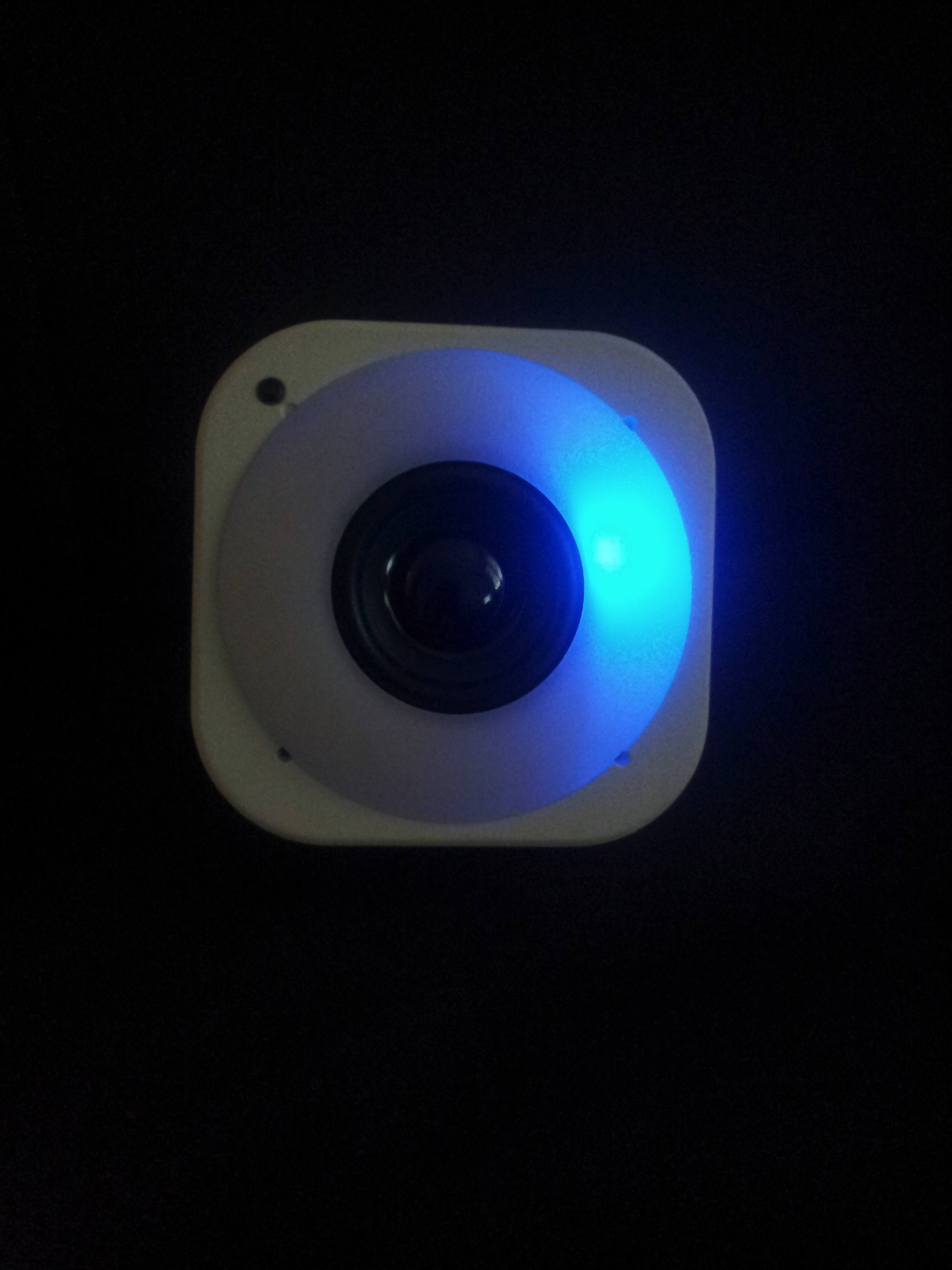Test Awox StriimLight Wi-Fi SL-W10 : une ampoule son et lumière - Les  Numériques