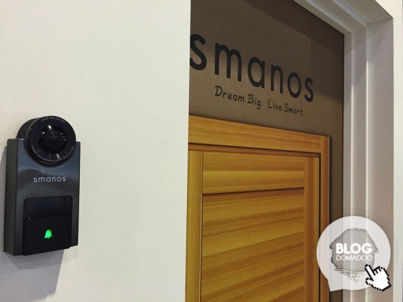 Smanos-ces2016-smart-video-doorbell