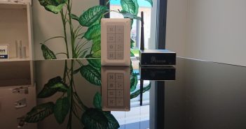 Comment contrôler différents dispositifs avec une télécommande intelligente sur Jeedom