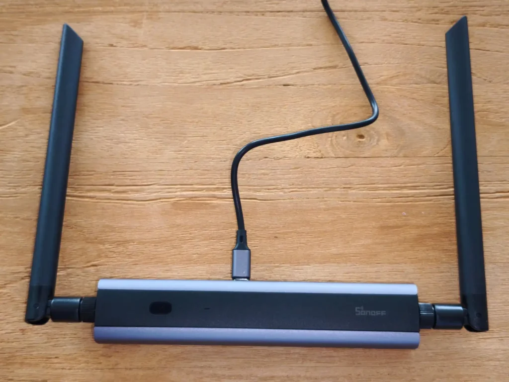 Nouveau Sonoff Dongle Max Zigbee Thread ethernet PoE DONGLE-M 20 Sonoff dongle max zigbee thread poe 2048x1536 019