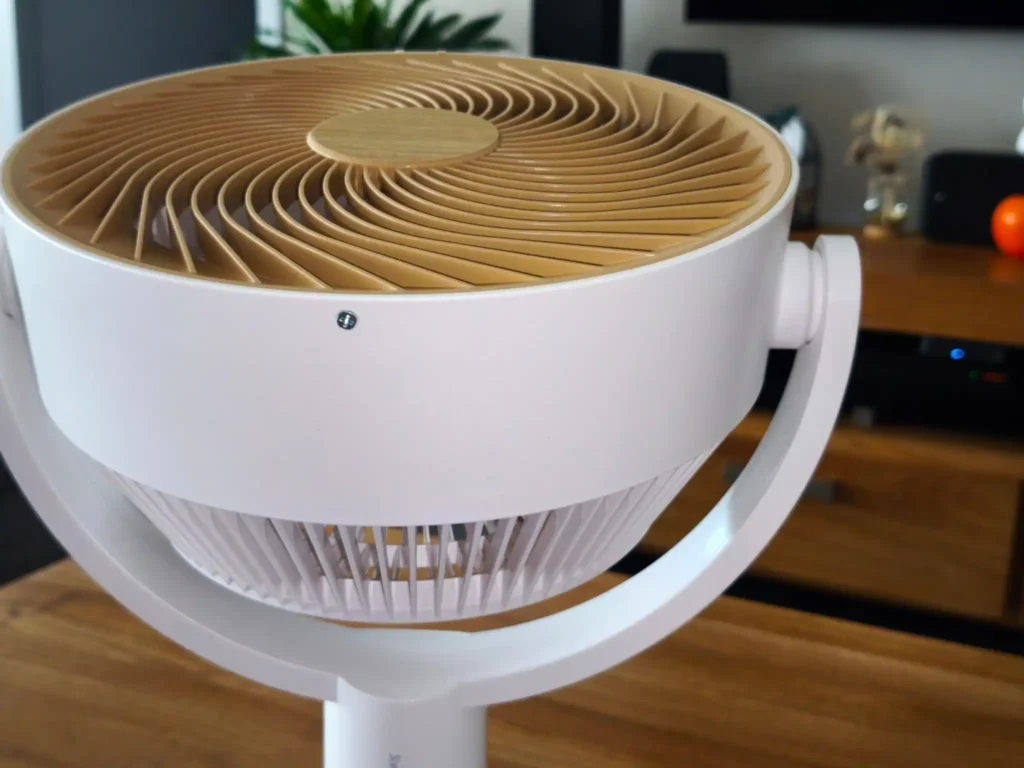 Ventilateur silencieux et intelligent sur pied Switchbot BLE 52 Switchbot ventilateur intelligent silencieux ble sur pied W3800520 2048x1536 045